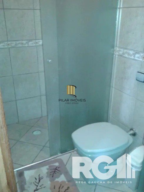 Excelente casa  3 dorm, 122m² privativos, amplo pátio com piscina nos fundos,  Rua Doutor João César Krieger