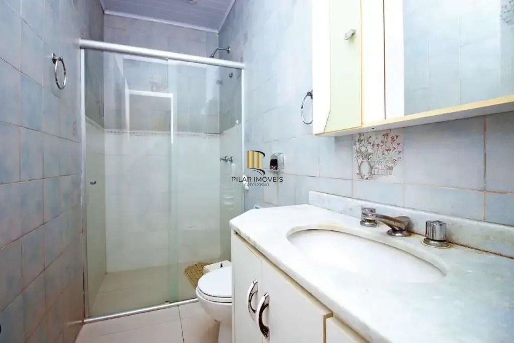 Sobrado com suíte, piscina e espaço gourmet no Jardim Sabará