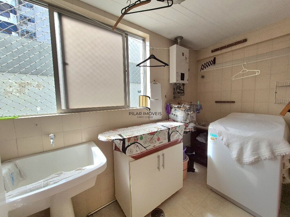 Apartamento 3 dormitórios no bairro Mont Serrat