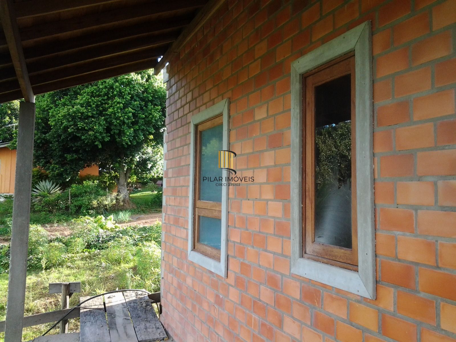Sobrado 200m² privativos, 4 dormitórios 1 suíte e 2 vagas cobertas - Gravataí