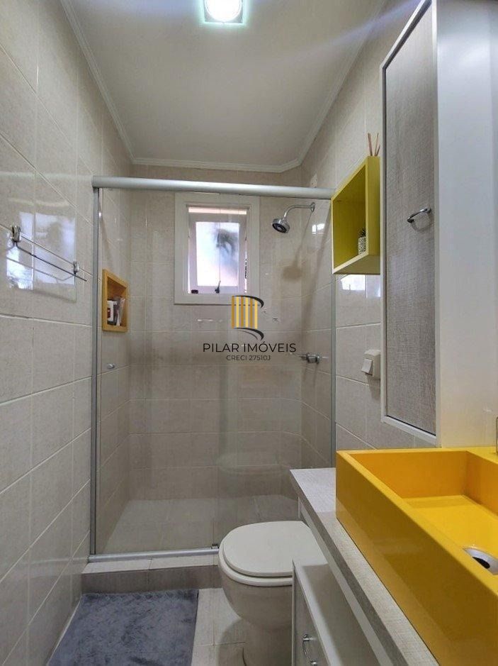 Cobertura com elevador, 3 dormitórios, suíte e 3 vagas.