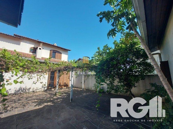 Casa 4 dormitórios no bairro Jardim Itu