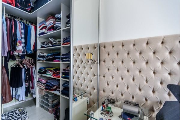 Apartamento reformado 3 dormitórios com vista aberta no Mont Serrat