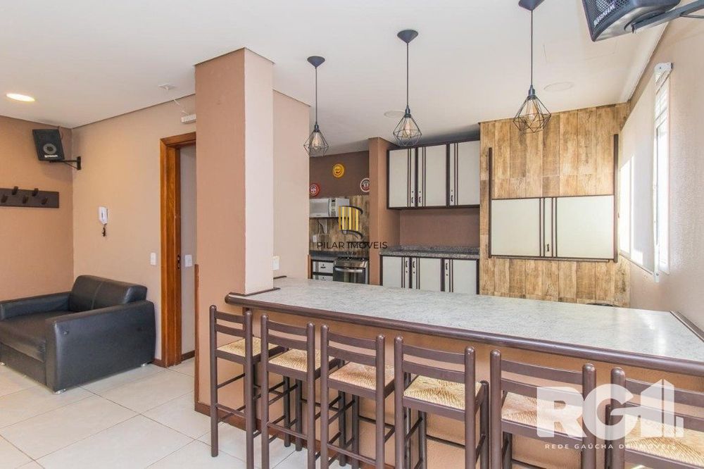 Apartamento 100% Mobiliado,  com 2 Quartos, vaga de garagem e elevador - Passo da Areia