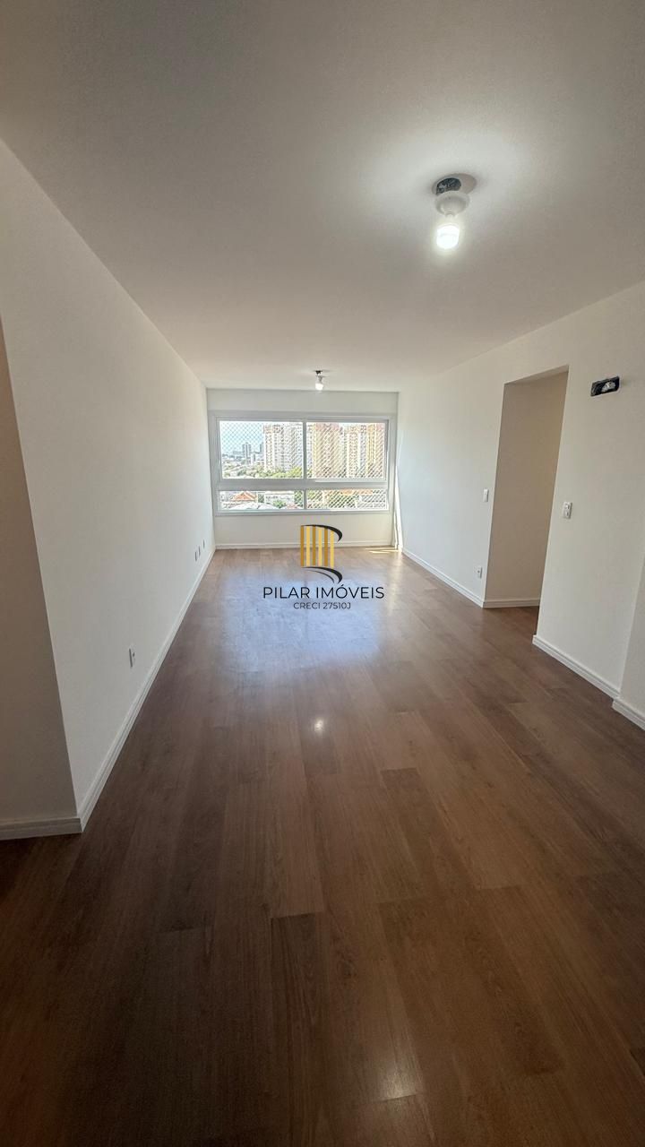 Apartamento 3 dormitórios no bairro Vila Ipiranga