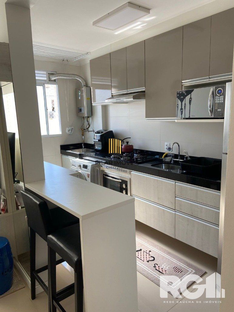 Apartamento 2 dormitórios no bairro Morro Santana