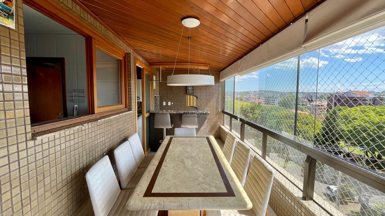 Apartamento mobiliado com sacada e churrasqueira