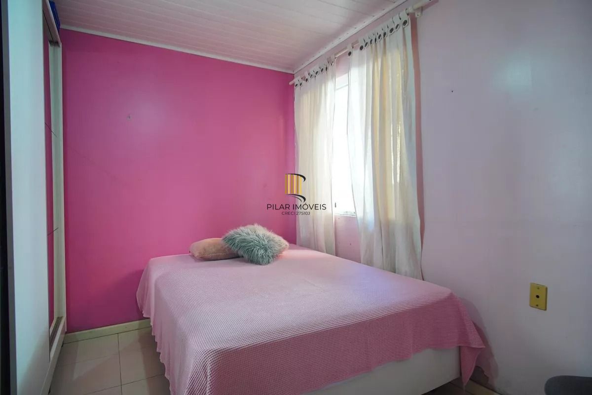 Casa Térrea com 5 dormitórios, Amplo Terreno de 300m² - Bairro Santa Rosa