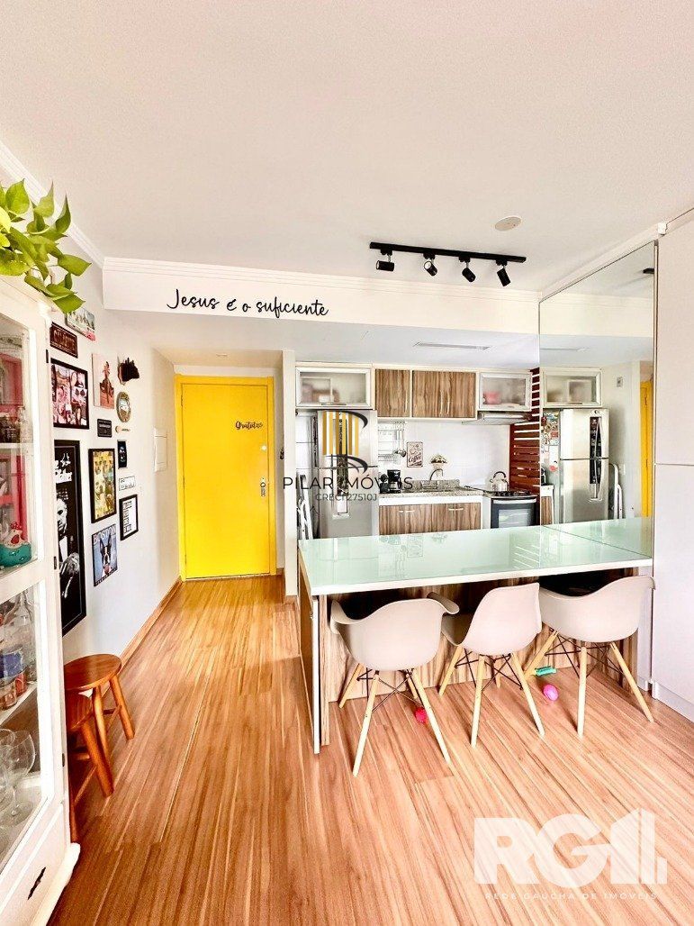 Apartamento 2 dormitórios no bairro Cristo Redentor