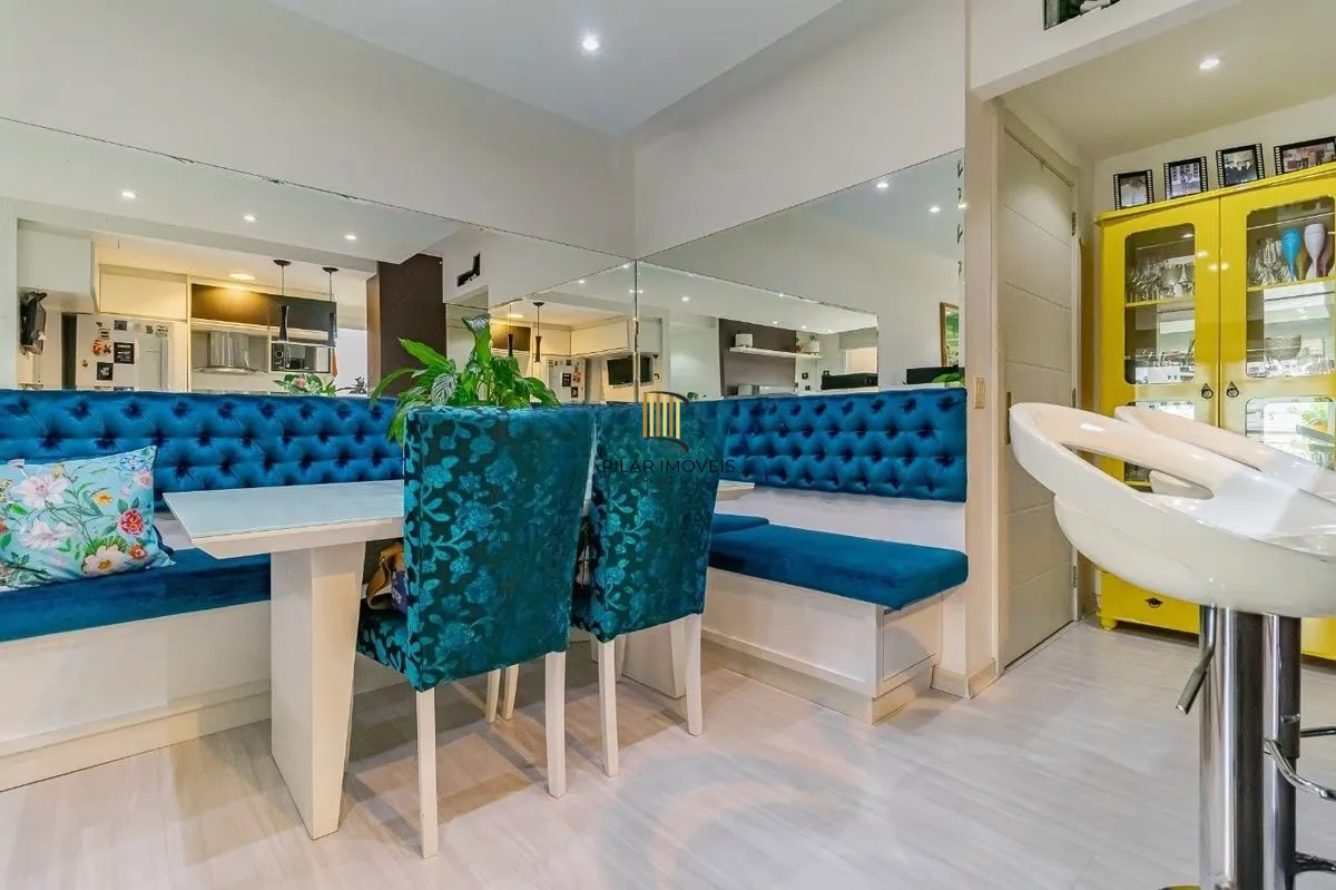 Apartamento 2 Dorm com Suíte, Sacada e Vaga