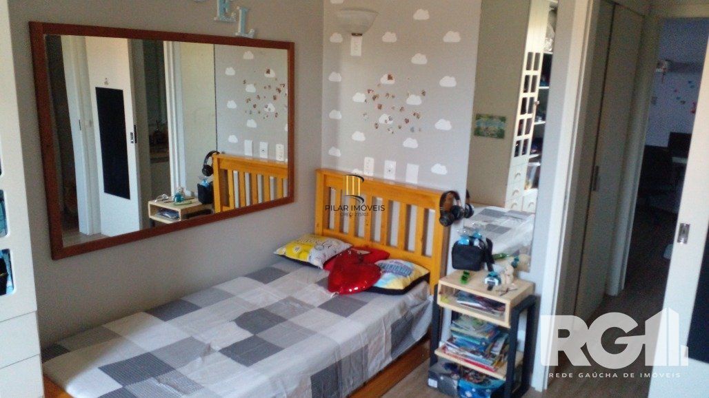 Casa 3 dormitórios no bairro Sarandi
