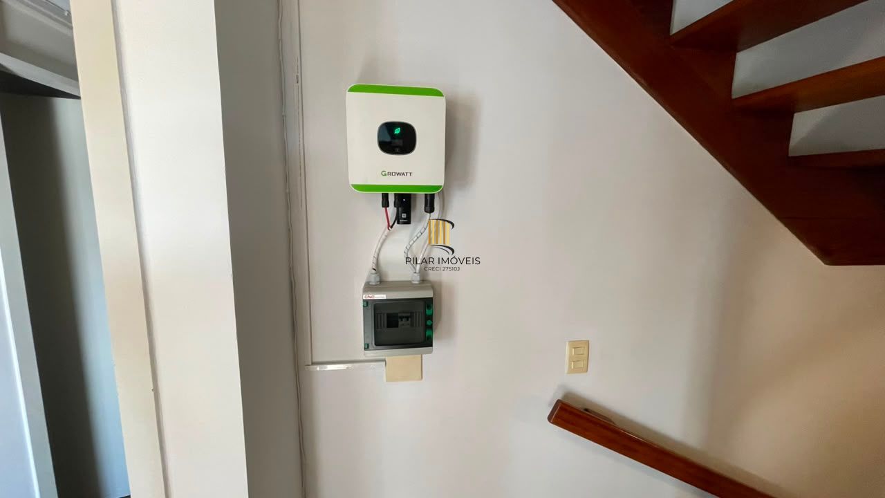 Casa 4 dorms com energia solar em condomínio