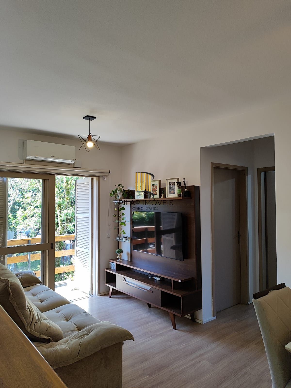 Apartamento mobiliado de 2 dormitórios Próximo da PUC