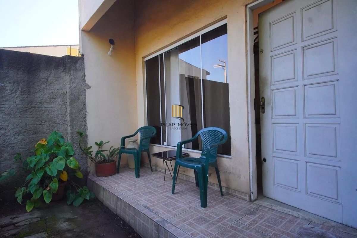 Casa Térrea com 5 dormitórios, Amplo Terreno de 300m² - Bairro Santa Rosa