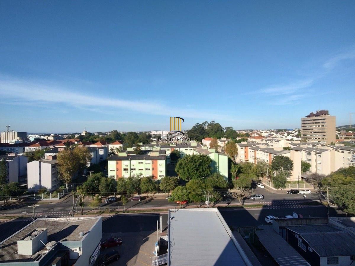 Cobertura com elevador, 3 dormitórios, suíte e 3 vagas.
