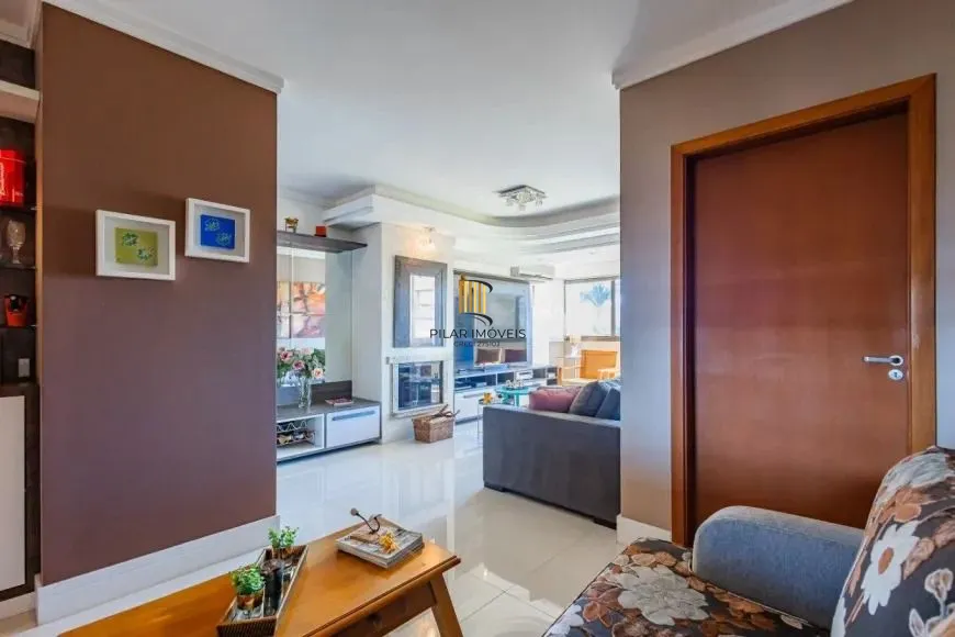 Apartamento 3 dormitórios reformado com churrasqueira no Jardim Lindóia