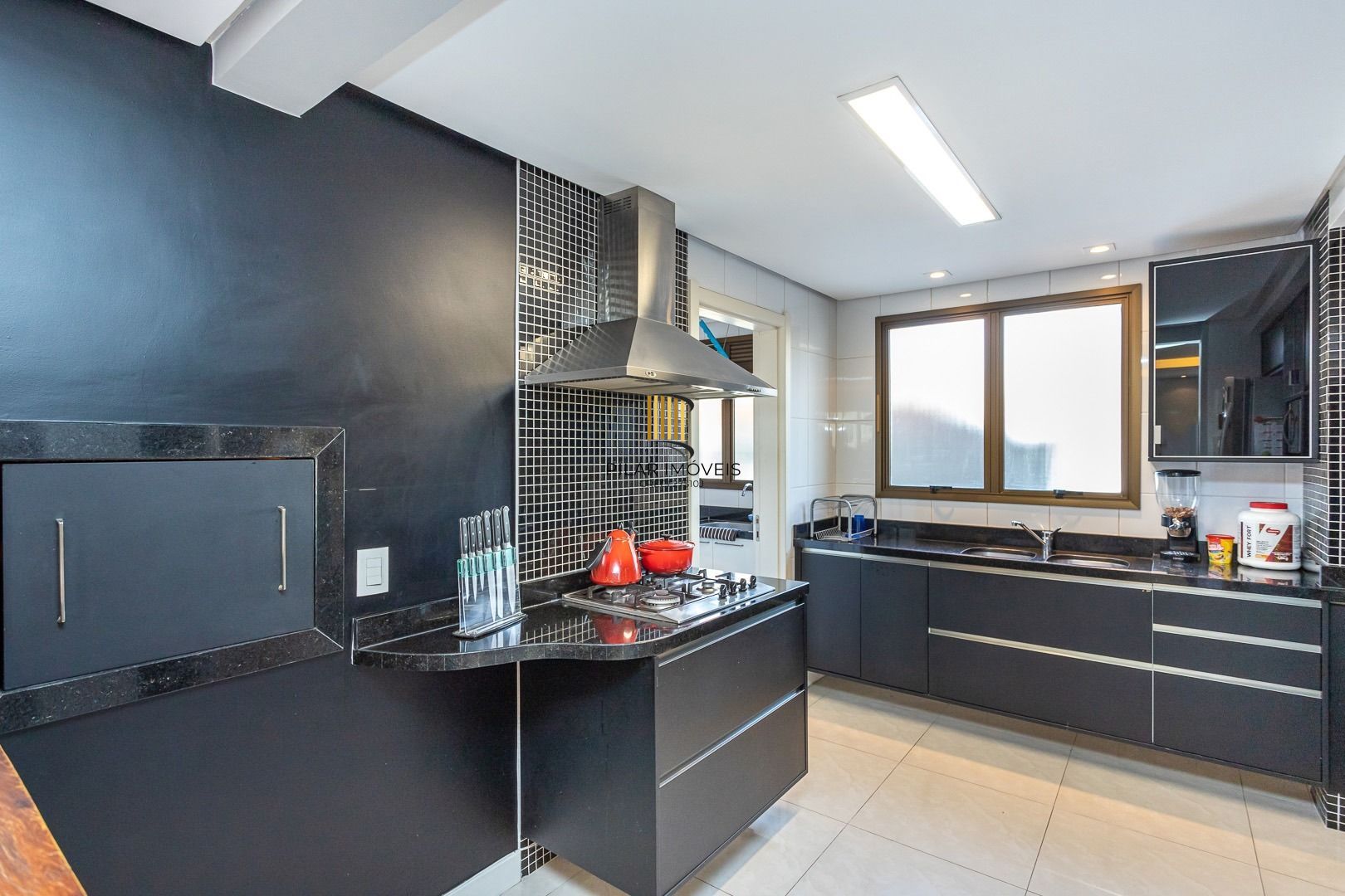 Apartamento Garden 3 Dorms (2 Suítes), 181m², 2 Vagas – Auxiliadora, POA