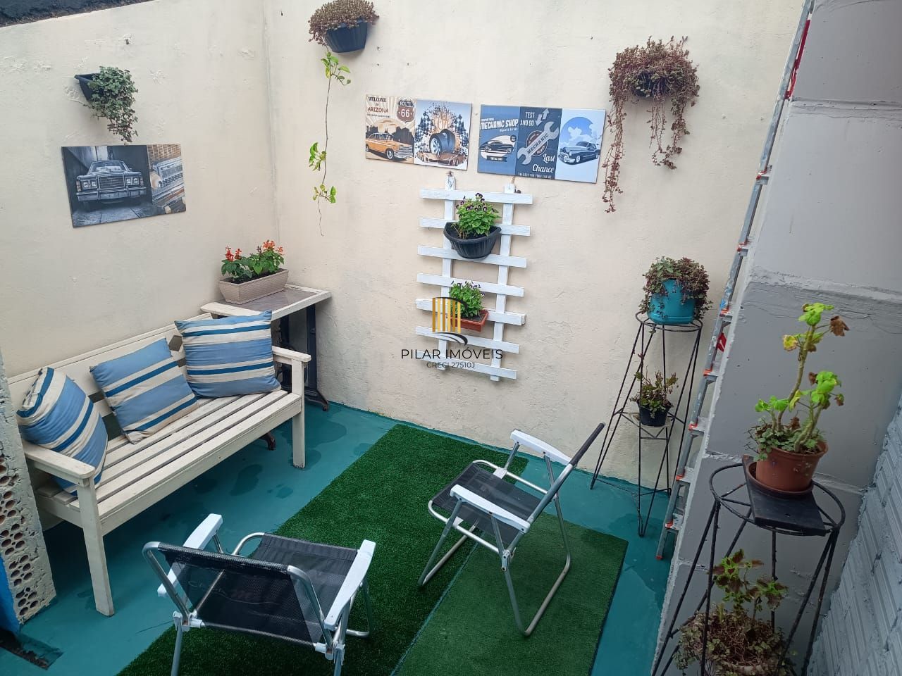 Casa de alvenaria com 3 dormitorios, e churrasquiera.  Jardim Carvalho