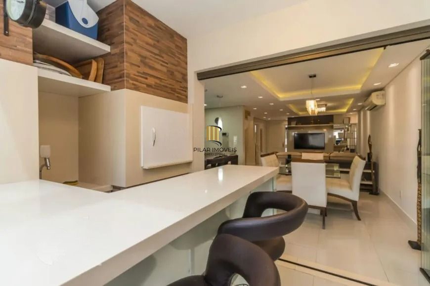 Casa Seminova 3 Dorm com Pátio e 4 Vagas no Jardim Planalto