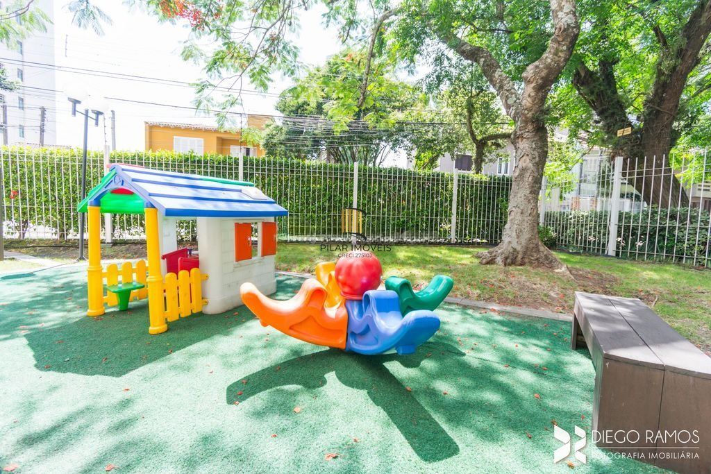Apartamento com3 dormitórios,1 suíte, semi mobiliado e com vaga