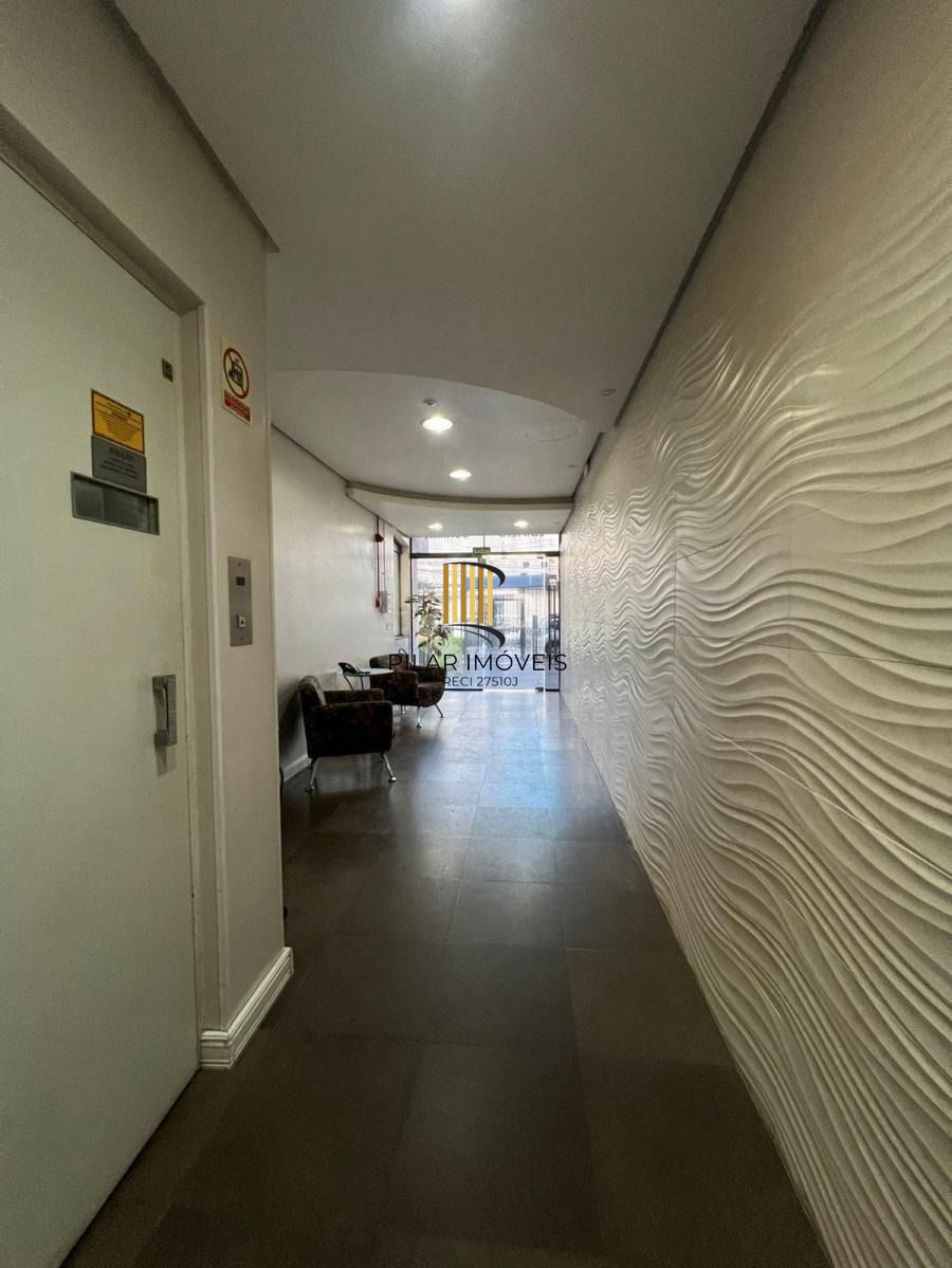 Apartamento com 3 dormitórios, 1 vaga e elevador,  Rua: Ernesto Alves - Floresta