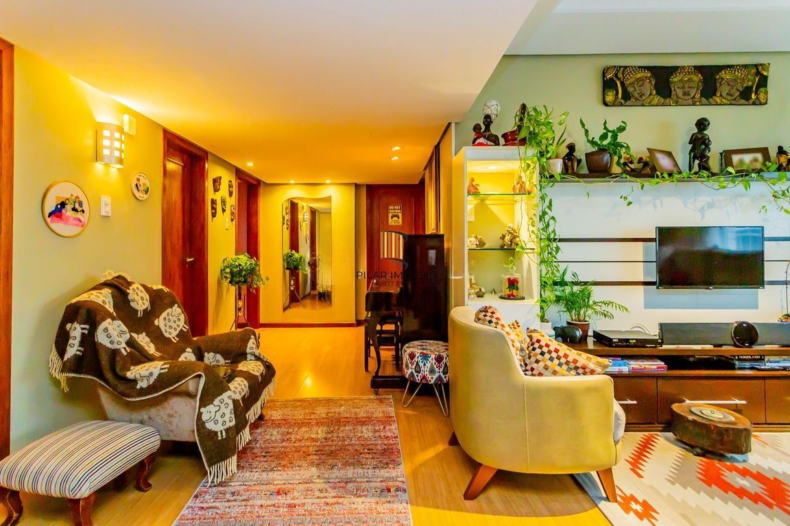 Apartamento de 4 dormitorios, 01 vaga na av. Independência