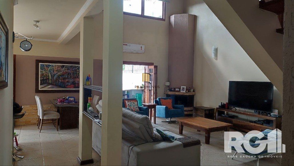Casa com 3 dormitórios na Rua, Paulo Madureira Coelho, proximo ao novo Cesto, Morro Santana