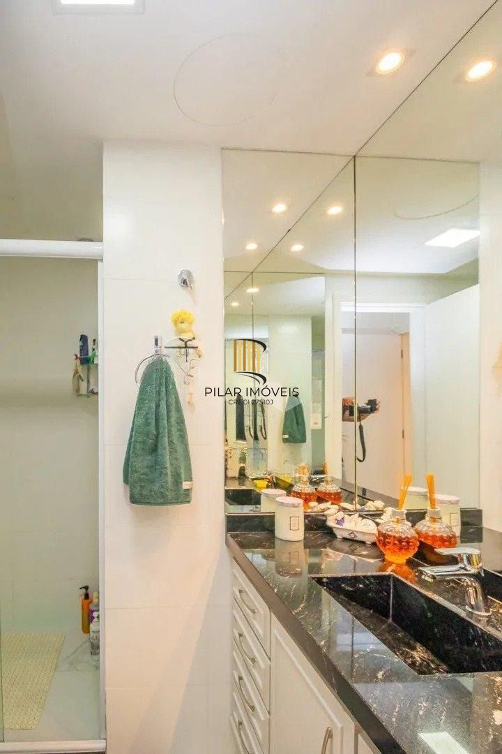 Garden de 178m² privativos, 3 dormitórios (1 suíte) e pátio no Rio Branco!