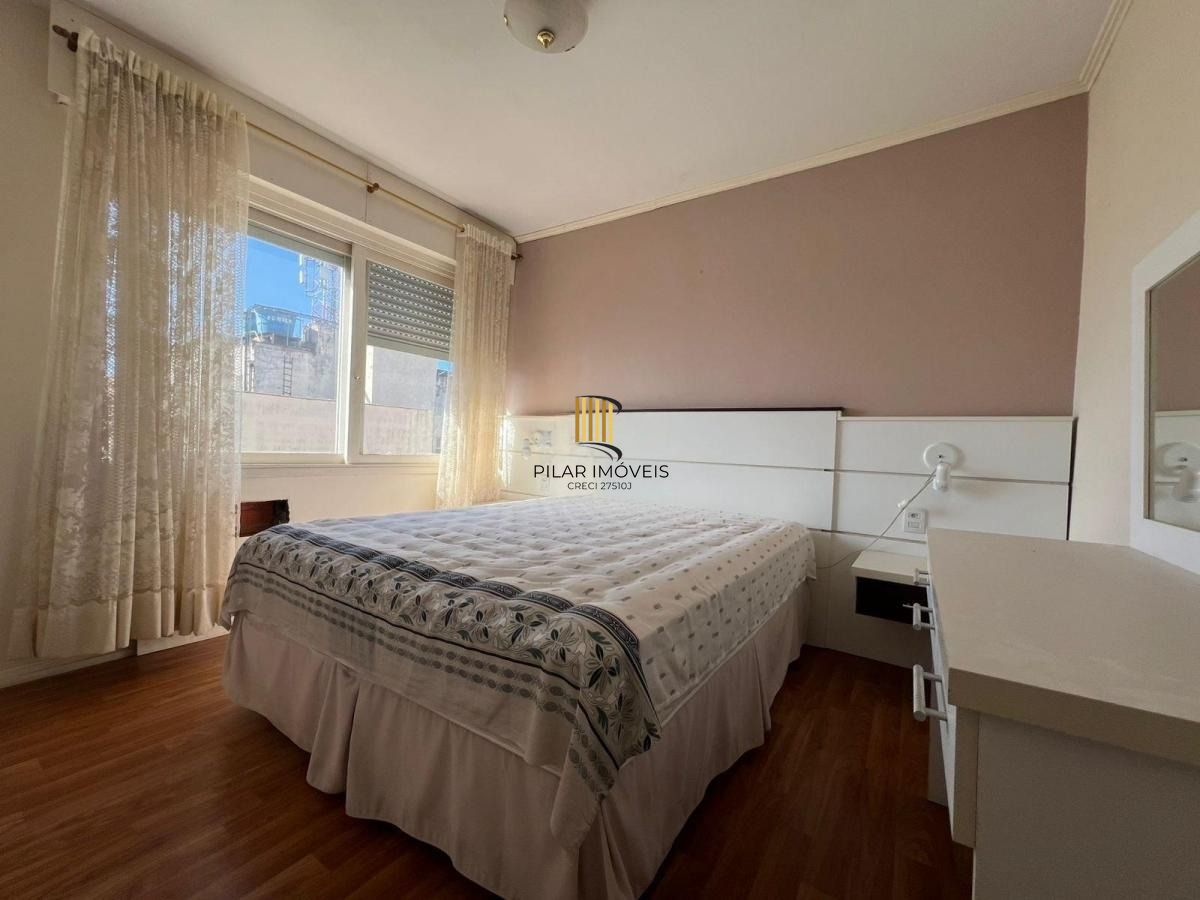 Apartamento com 3 dormitórios, 1 vaga e elevador,  Rua: Ernesto Alves - Floresta