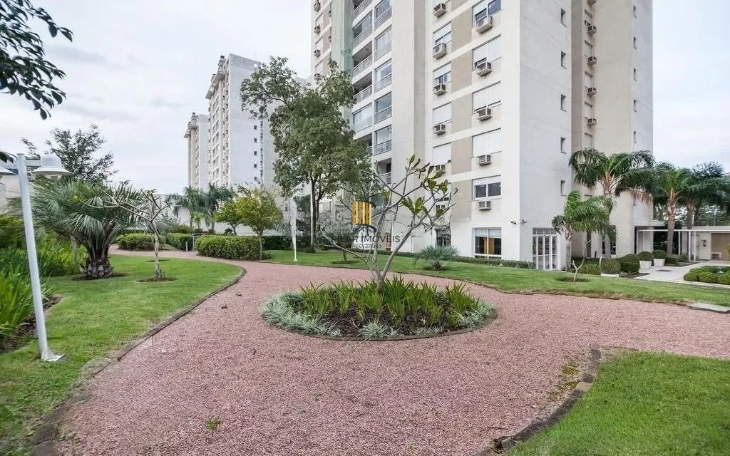 Apartamento 2 Dorm com Suíte, Sacada e Vaga