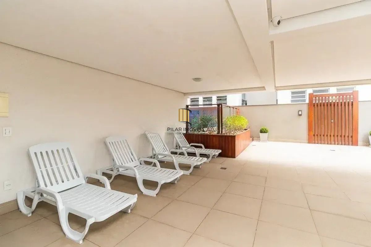 Apartamento de 2 dormitórios, suíte, churrasqueira e 1 vaga.