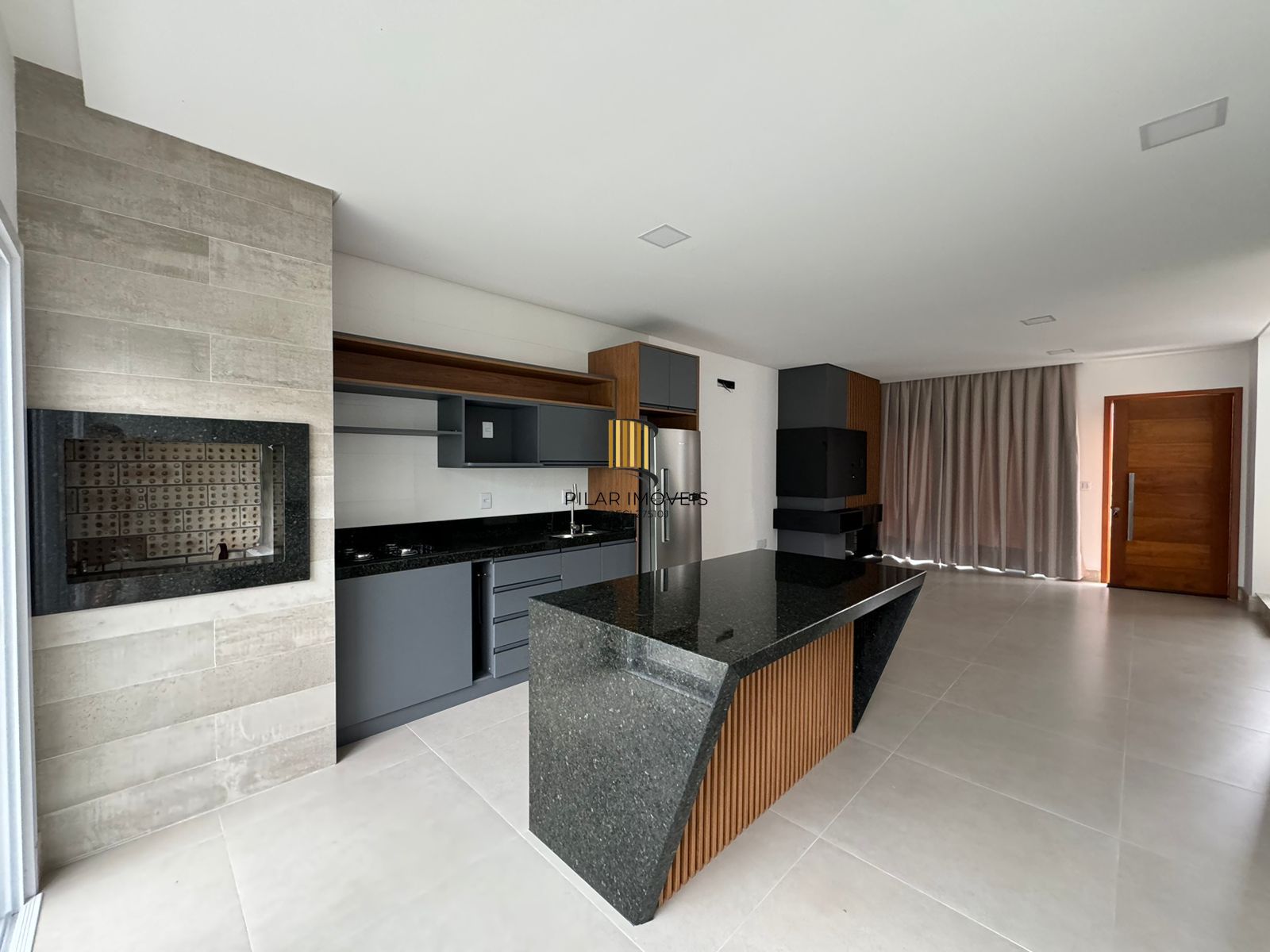Casa 3 dormitórios no bairro Atlântida Sul