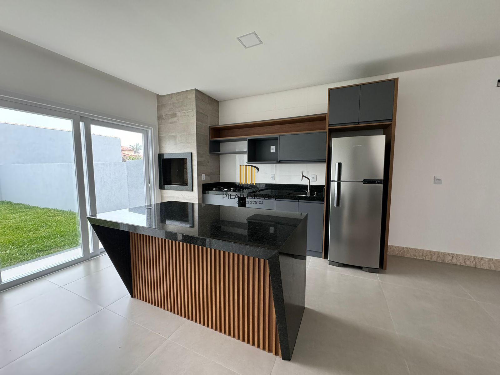 Casa 3 dormitórios no bairro Atlântida Sul
