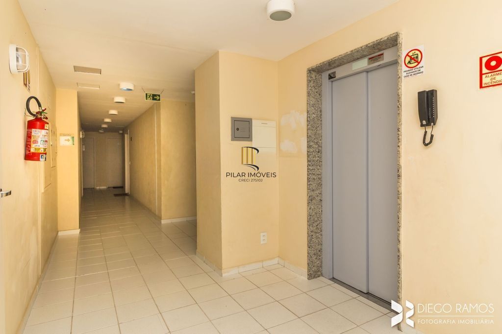 Apartamento à venda  3 dorms, mobiliado  Avenida da Cavalhada