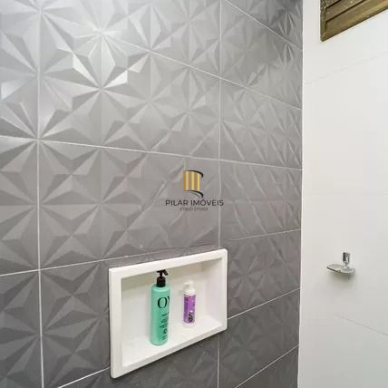 Casa em Condomínio com 3 Quartos, Piscina, Quintal e 2 Vagas