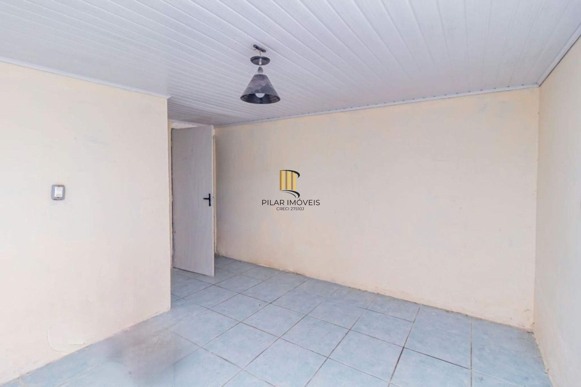 Casa 2 dormitórios no bairro Farrapos