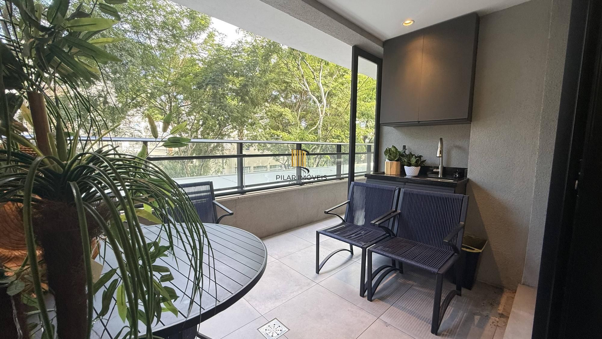 Apartamento Garden 2 suítes, 182m², 2 vagas - bairro Petrópolis