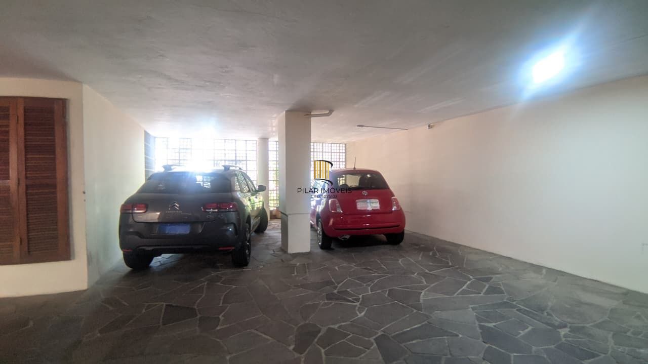 Cobertura com piscina 3 dorm, 2 vagas individuas, no bairro Petrópolis