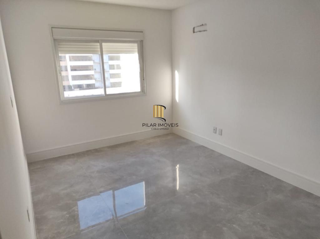 Apartamento 3 dormitórios no bairro Zona Nova