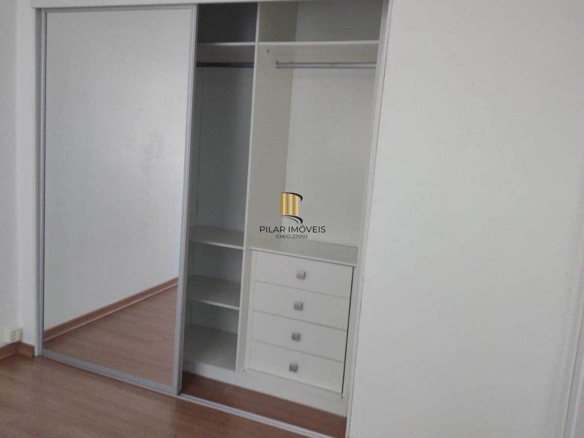 Apartamento de 1 dormitório semi mobiliado com sacada no Praia de Belas...