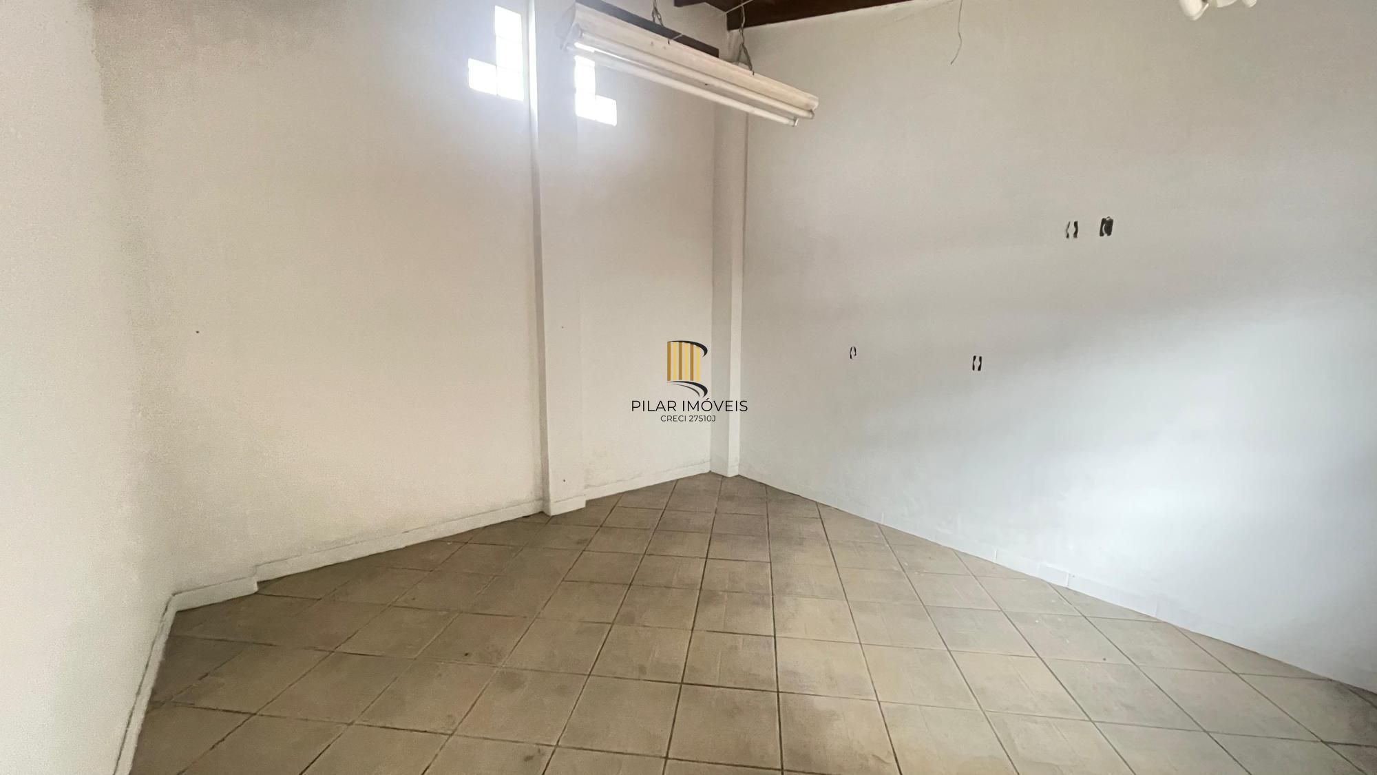 Casa com 3 quartos, espaço gourmet com churrasqueira, Bairro São Geraldo