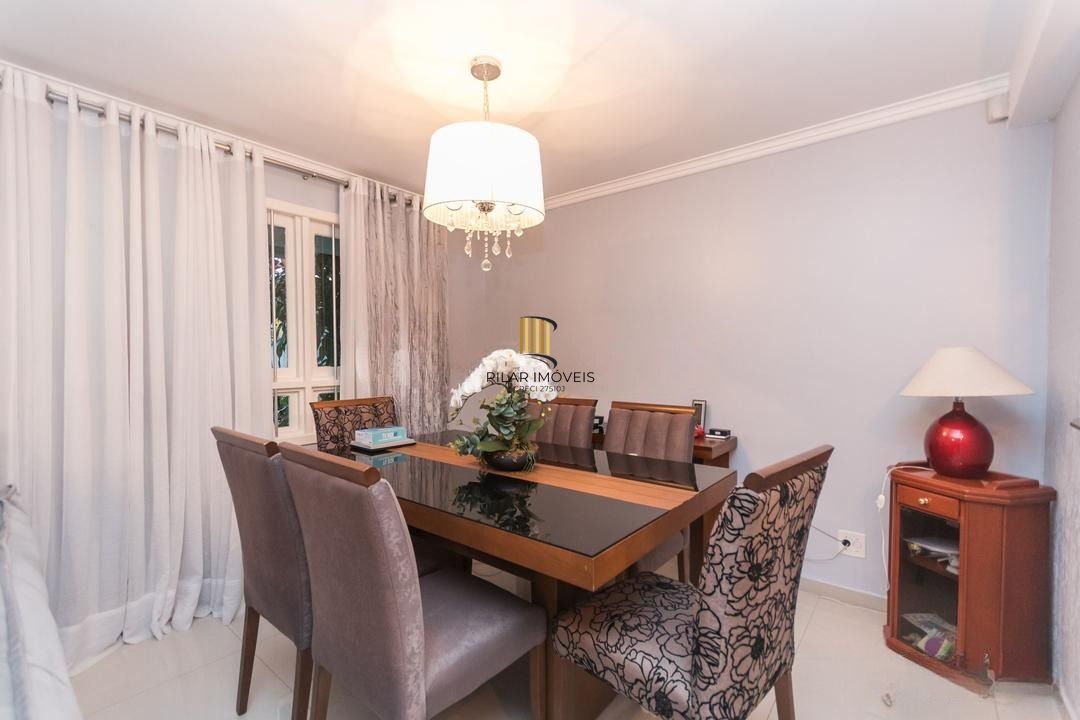 Casa com 3 dormitórios, 01 suíte, 03 vagas