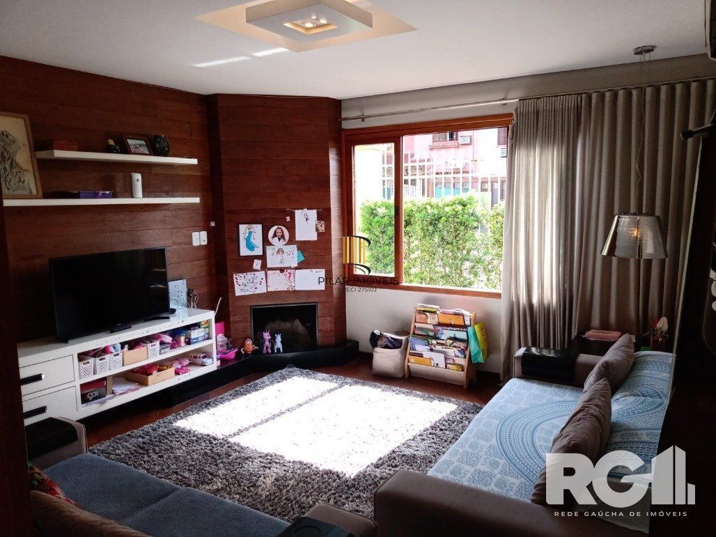 Casa 4 dormitórios no bairro Jardim Itu