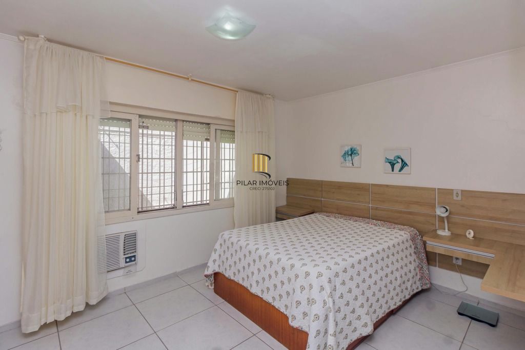 Casa 3 dormitórios, 2 suítes, piscina