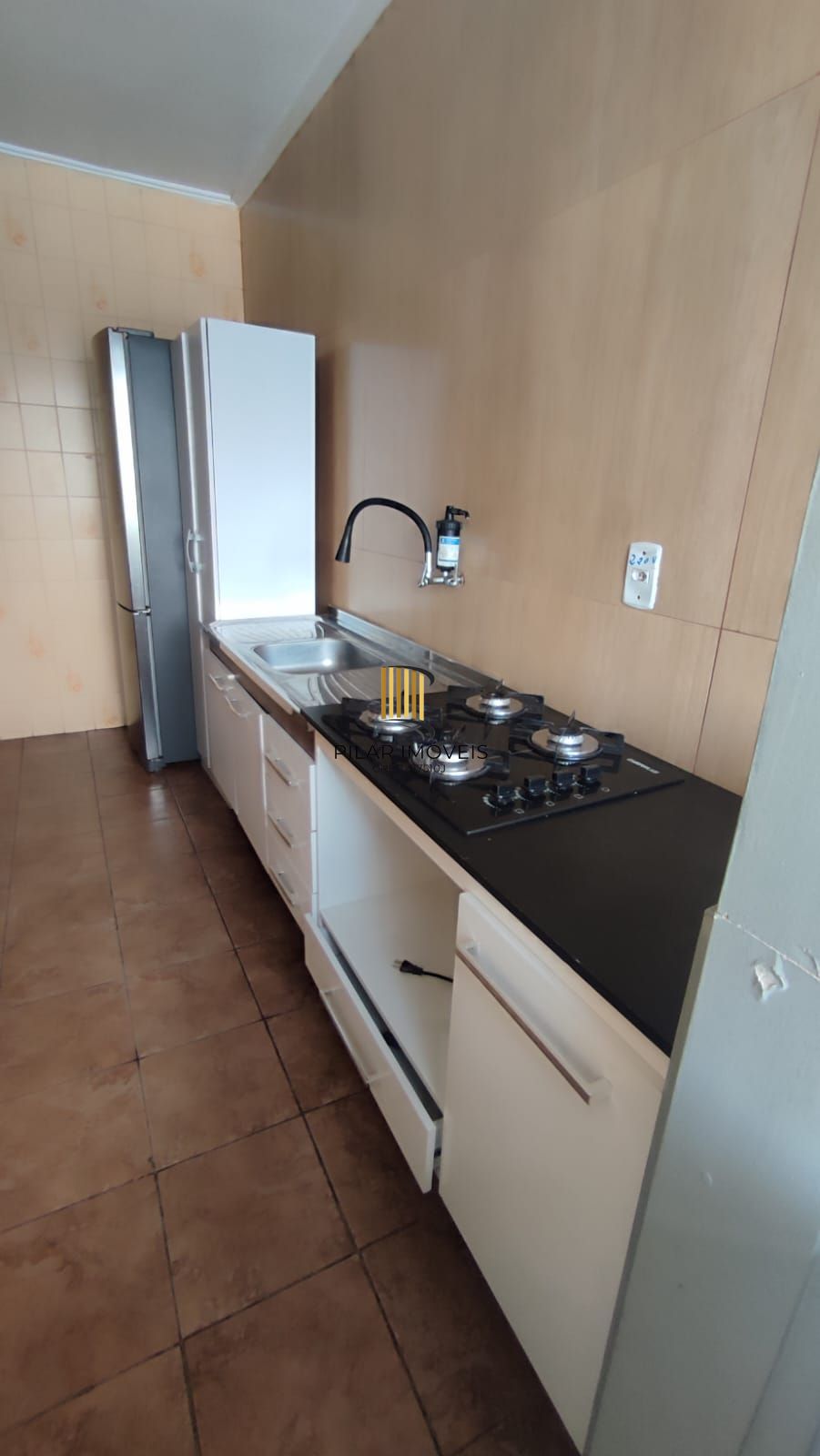 Apartamento 2 dorm com sacada, Mobiliado 1 vaga coberta Porto Alegre