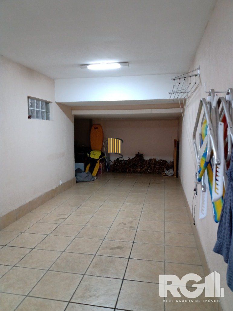Casa de Condomínio 4 dormitórios no bairro Chácara das Pedras