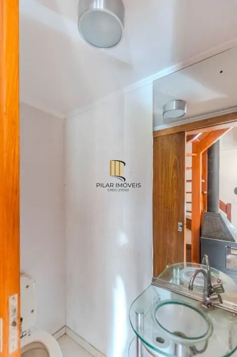 Casa em condomínio com 3 dormitórios, suíte, sótão e lazer completo – 106m²