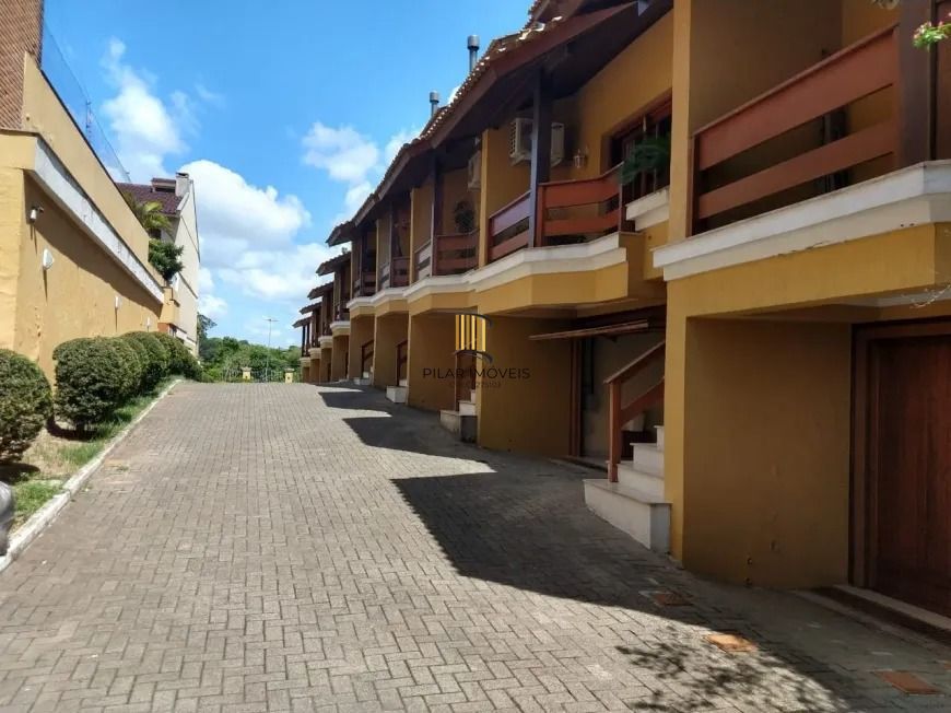 Casa em condomínio com 3 dormitorios - no Jardim Planalto