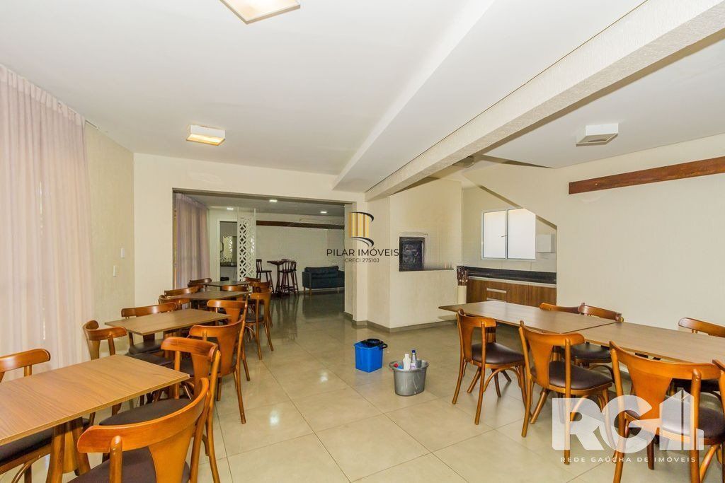 Casa de Condomínio 3 dormitórios no bairro Jardim Itu