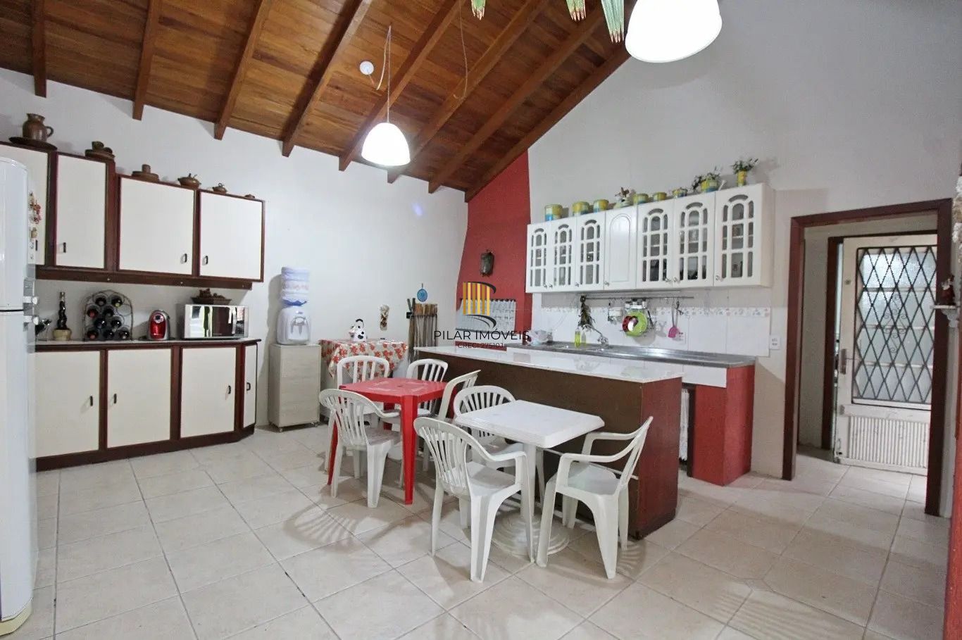 Casa térrea com edícula e salão de festas próximo ao Iguatemi